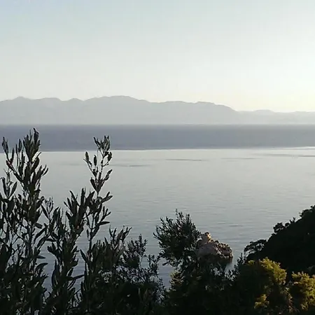 Esmeralda Σκόπελος